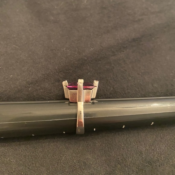 Purple statement ring - Picture 5 of 5